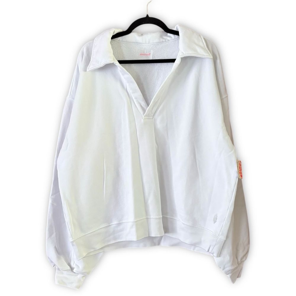FP Movement White V-Neck Collared Sweatshirt NWT Size XL Athletic Sporty Preppy